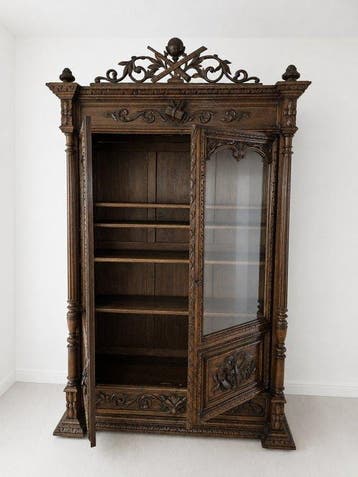 Vitrinekast - Eik - Neo-renaissance vitrine