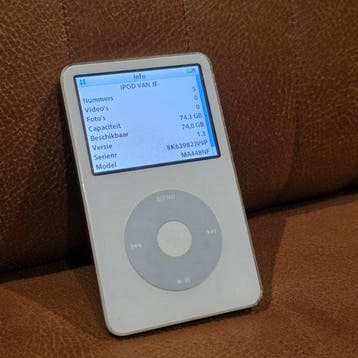 Apple - iPod Classic 5.5 Gen 80GB White – Model MA448NF –, Nieuw