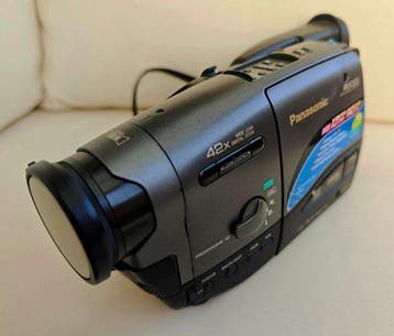 Panasonic RX33 VHS-C Camcorder Kit - Incl. AC Adapter & USB