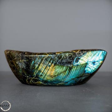 Natuurlijke labradoriet schelp – intensiever blauw
