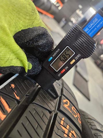 255/40/19 100V* PIRELLI WINTERBANDEN 6,8MM PROFIEL 2X, Gebruikt, 255 mm, Winterbanden, Band(en)