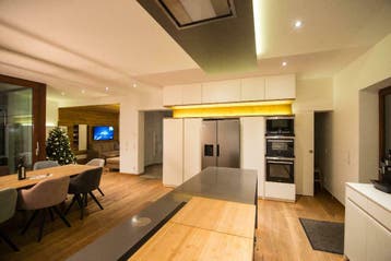 Luxe Chalet bij Zell am See, Kaprun, Kitzbühel, Wildkogel, 4 of meer slaapkamers, Salzburgerland, Dorp, Huisdier toegestaan