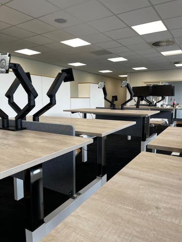 Refurbished duo zit sta bureau wit, nieuwe bureaubladen, Verzenden, In hoogte verstelbaar, Zo goed als nieuw