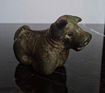 Laat-Romeins / Vroeg-Byzantijns Brons Bull - 1.5 cm