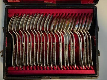J.C. Klinkosch (JCK) - Bestekset (36) - .800 zilver - Wenen,, Antiek en Kunst