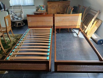 Van den Berghe Pauvers - Jos de Mey - Bed (2) - Hout