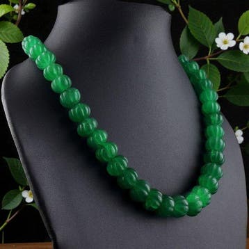 Zeer mooi ketting, handgemaakt met smaragden en