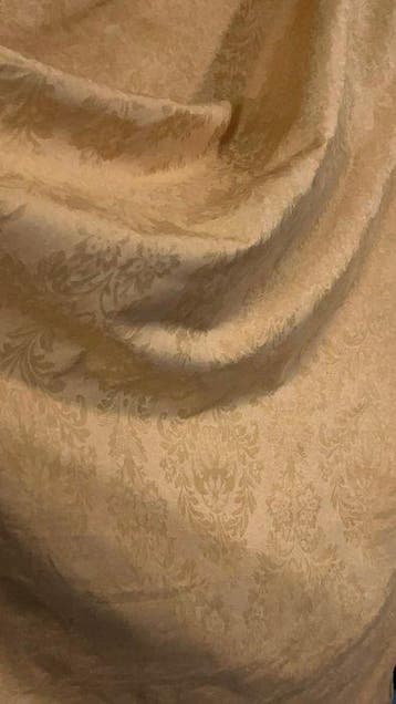 Spiegelingen van amber en koperkleurig goud: Damast Jacquard