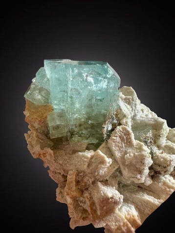 Aquamarijn - veldspaat - hyaliet Mineralencollectie -
