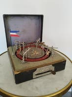 M.J & Cie - Opwindbaar blikken speelgoed - 1920-1929 -, Antiek en Kunst