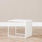 50% Korting: Bijzettafel Lucia metaal wit 34 cm hoog, Ophalen, Zo goed als nieuw, Rechthoekig, Scandinavisch, Modern