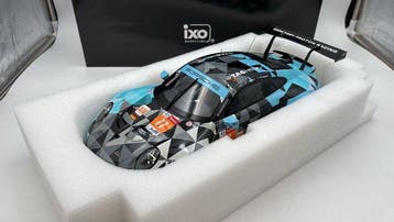 IXO 1:12 - Modelauto - Porsche 911 RSR 24H LM 2018 -, Nieuw
