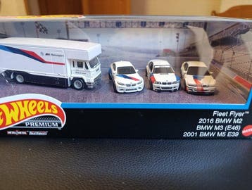 Hot Wheels 1:64 - Model raceauto (4) - Fleet Flyer with 2016, Nieuw