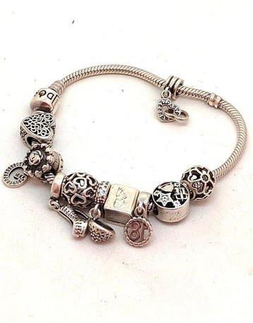 Pandora - Pandora-rigide armband met hanger nr. 11 in
