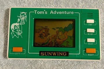 Sunwing - Console portatile LCD generica - Toms Adventure -, Nieuw