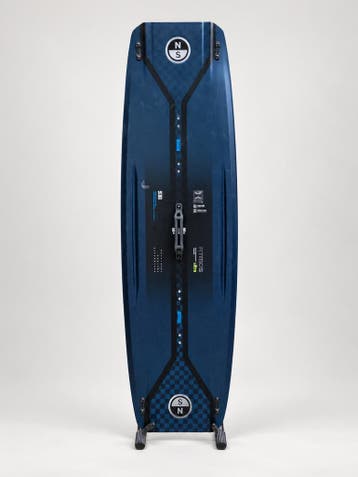 North Atmos Ultra 2026 - 136cm Demo (ZGAN), Twintip, Ophalen of Verzenden, Zo goed als nieuw, Kiteboard