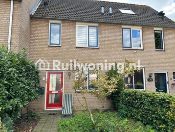 Berg en Dal: Huis met 2 kamers te ruil