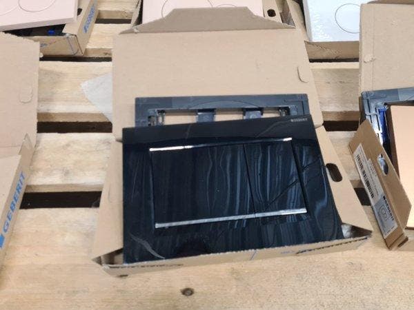 Geberit Sigma 30 bedieningsplaat tweeknops - glans zwart -, Doe-het-zelf en Verbouw, Sanitair, Overige typen, Nieuw, Chroom, Ophalen of Verzenden