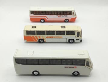 EFSI H0 - Modeltreinvoertuigen (3) - Twee VDL Bova en een, Nieuw