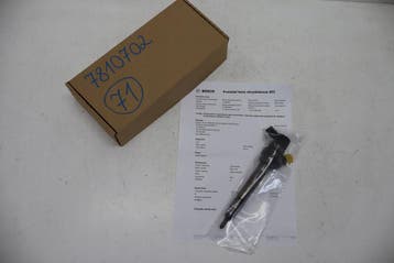 wtryskiwacz BMW 1 F20 3 F30 5 F10 X1 E84 X3 F25 2.0D N47 044, Verzenden, Gebruikt