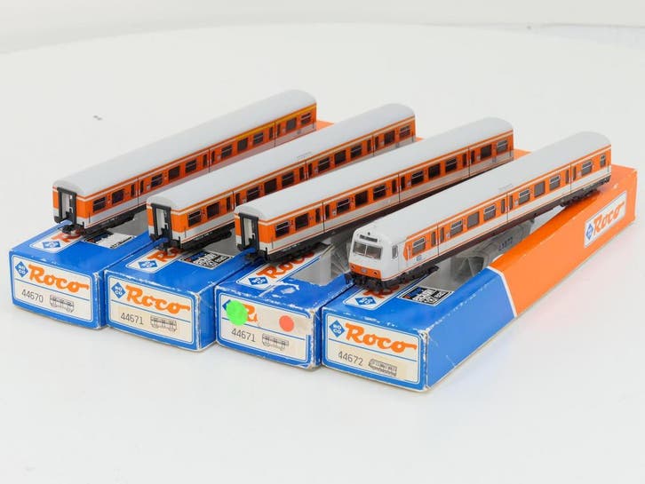Schaal H0 Roco 1x 44670, 2x 44671 en 1x 44672 set van 4 S..., Hobby en Vrije tijd, Modeltreinen | H0, Gelijkstroom, Analoog, Gebruikt