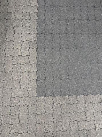 Gebruikte Sinpro profielstenen grijs / zwart 8cm, Ophalen of Verzenden, Gebruikt, Klinkers