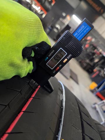 295/40/21 111Y NEO EV MICHELIN ZOMERBANDEN 5,9MM PROFIEL 4X, Ophalen, Gebruikt, 295 mm, 21 inch