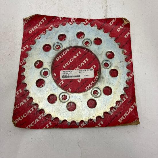 Ducati Sport Touring 2 Rear sprocket Z=42- 49410681D - 49..., Motoren, Onderdelen | Ducati, Verzenden