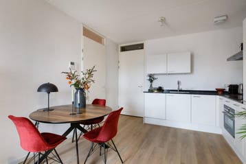 Te huur: Appartement Dokter Vlaanderenlaan in Apeldoorn, Gelderland, Apeldoorn, Appartement