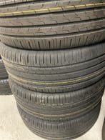 “215 55 17 Continental. Demo. Puntjes zitten er nog op”, Ophalen, 215 mm, Nieuw, 17 inch