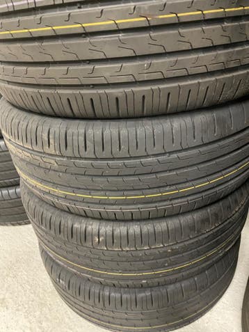 “215 55 17 Continental. Demo. Puntjes zitten er nog op”, Ophalen, 215 mm, Nieuw, 17 inch