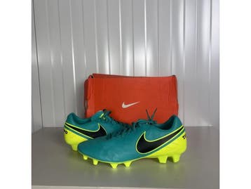 Veiling - Nike Tiempo Mystic V FG Voetbalschoenen Maat 45 Ni, Nieuw