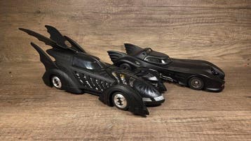 QY toys 1:18 - Modelauto (2) - 1989 Batmobile - Batmobile, Nieuw