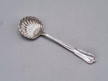Lepel - voor kaas met schelpvorm - .800 zilver - Barokstijl, Antiek en Kunst, Antiek | Goud en Zilver