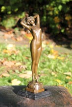 sculptuur, jongedame - brons 42 cm - 42 cm - Brons