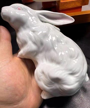 Figuur - Arita Ware Realistic White Zodiac Rabbit Porcelain