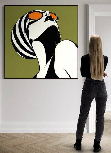 Jonathan Antony - Strike a Pose # 116. XL 1025 x 1025 mm.