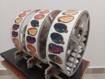 Gokautomaat - Het interieur van een speelautomaat