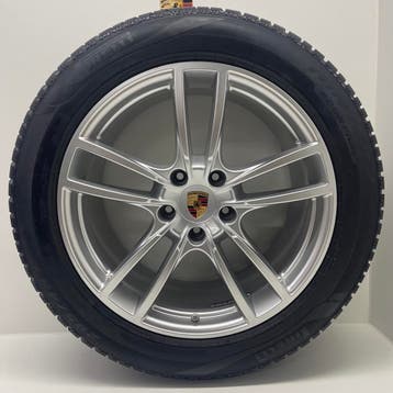 Porsche Cayenne 2026 (E3 II) 20 met NIEUWE winterbanden NC0, Ophalen, Gebruikt, Banden en Velgen, Winterbanden