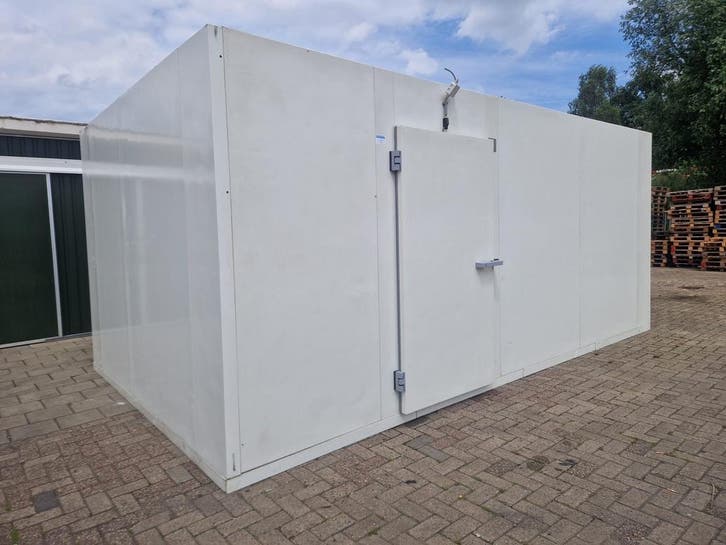 Vriescel 577 x 330 x 256 cm, Zakelijke goederen, Horeca | Keukenapparatuur, Koelen en Vriezen