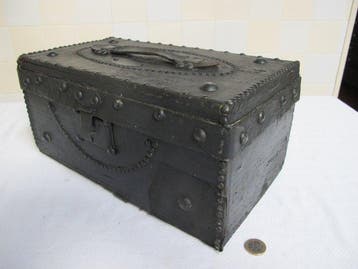 Kist - 19e eeuwse antieke reiskist vrachtkoffertje Napoleon