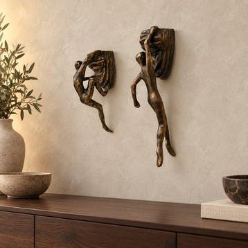 Beeldje - Wall hangers (2) - Brons