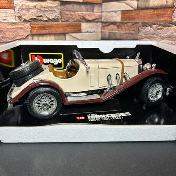 Bburago 1:18 - Modelauto - Bburago - 1:18 - Mercedes-Benz, Nieuw