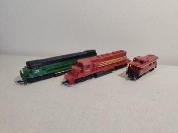 Mehano H0 - Diesellocomotief (3) - Twee verschillende, Nieuw