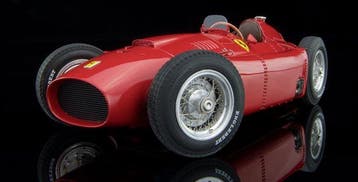 CMC 1:18 - Modelauto - Ferrari D50 - 1956 - Limited edition, Nieuw