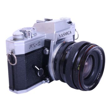 Yashica FX-2 - Analoge SLR Camera + Sigma Filtermatic 24mm f, Audio, Tv en Foto, Verzenden, Zo goed als nieuw