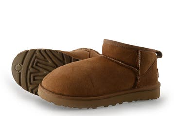 Ugg Enkellaarzen in maat 37 Bruin, Bruin, Verzenden, Lage of Enkellaarzen, Zo goed als nieuw