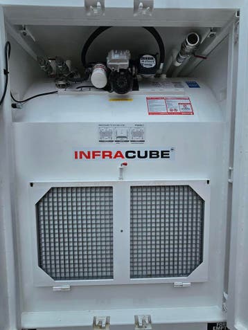 10 foot tankcontainer voor Diesel inhoud 9000 liter, Ophalen