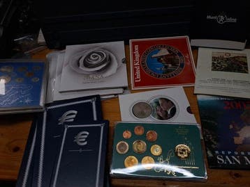 10 jaarsets en Special Coin sets Diana en William and Kate.