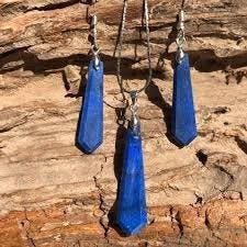 NO-RESORBS-NATURE lapis lazuli kralen ketting en oorbellen